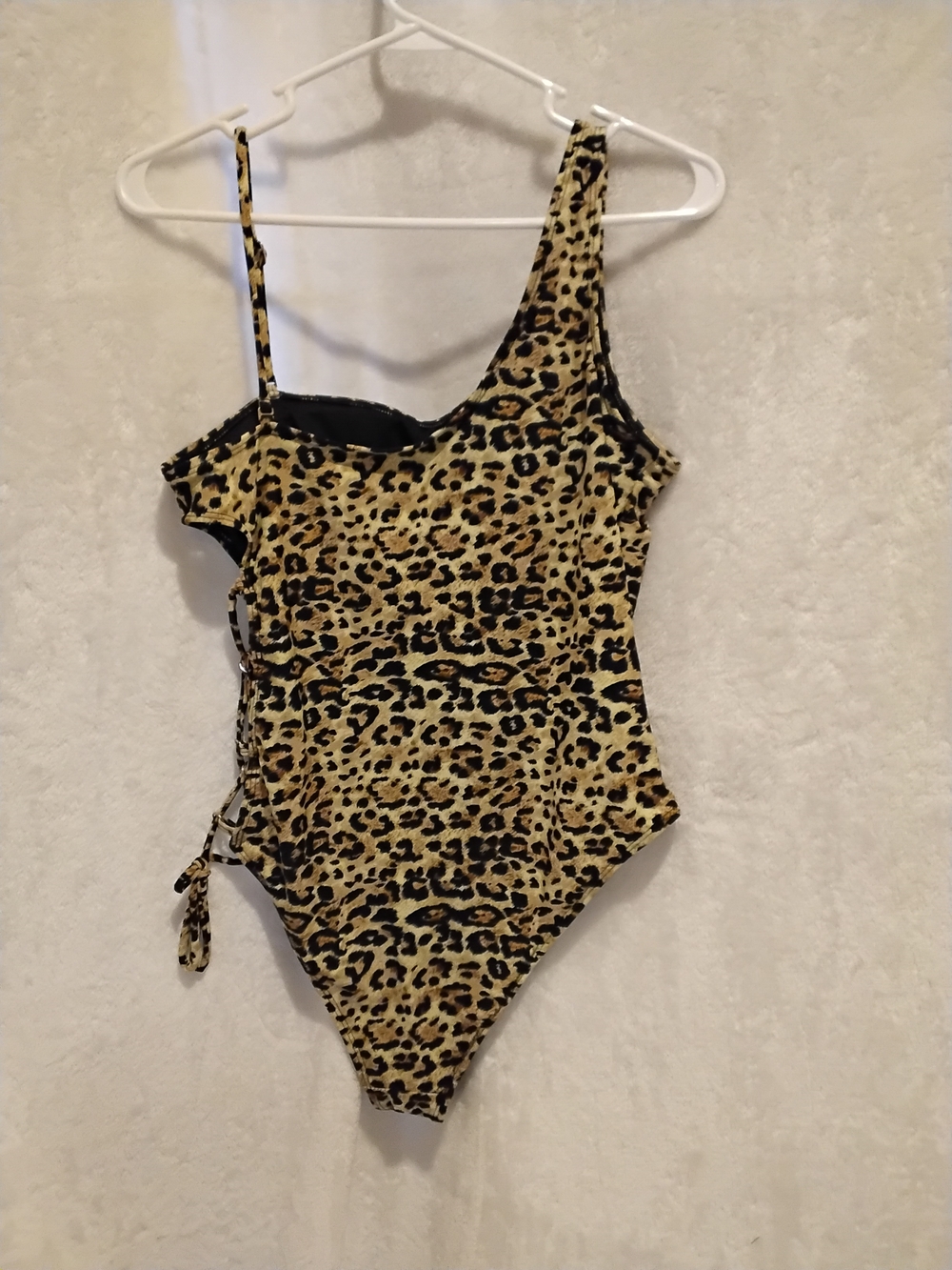Fashion Nova Leopard Print One-Shoulder Swimsuit - Yellow & Black
